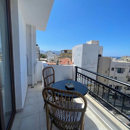 Retire Flat In The Heart Of City كاندية المظهر الخارجي الصورة