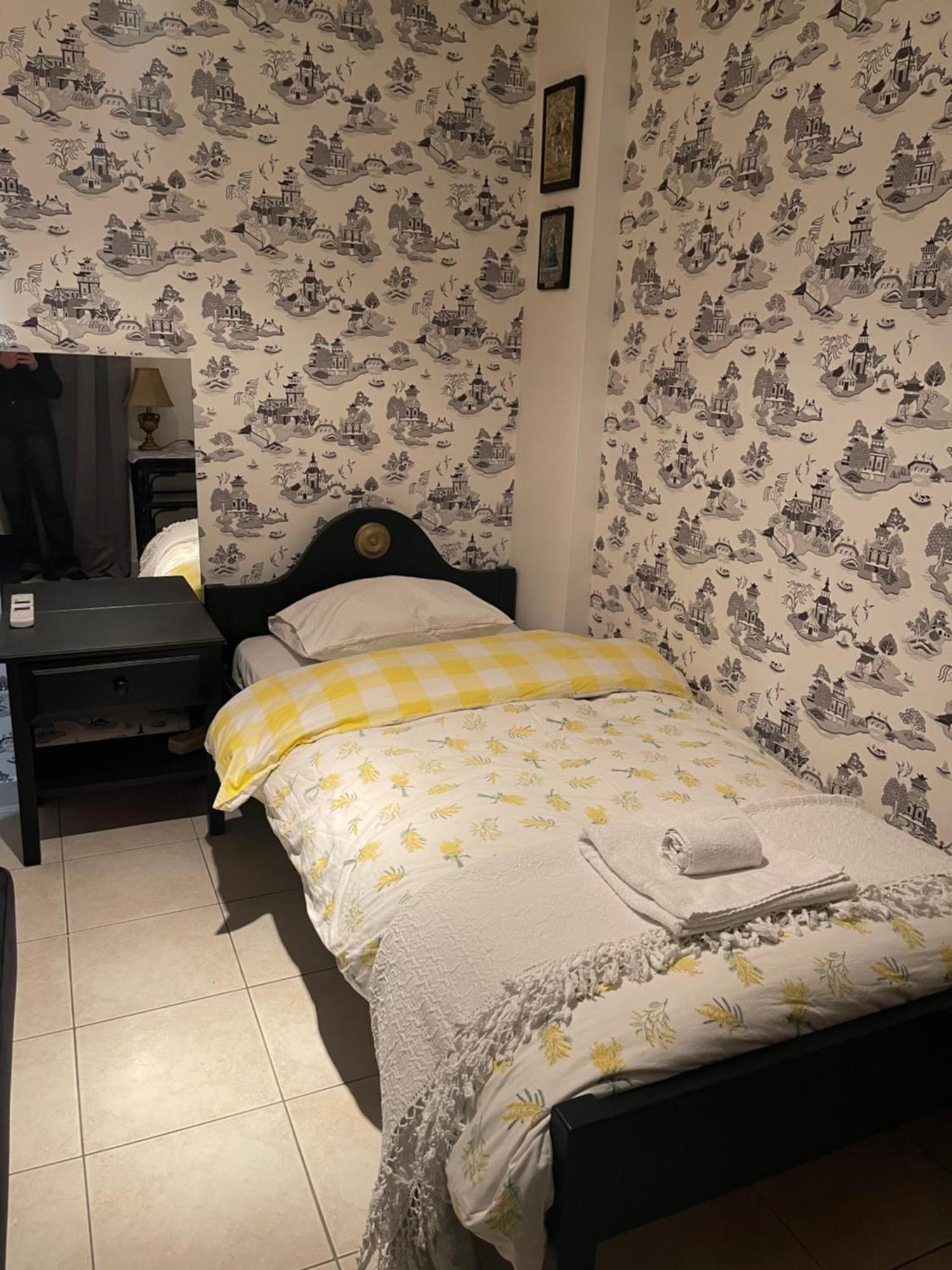 Retire Flat In The Heart Of City كاندية المظهر الخارجي الصورة