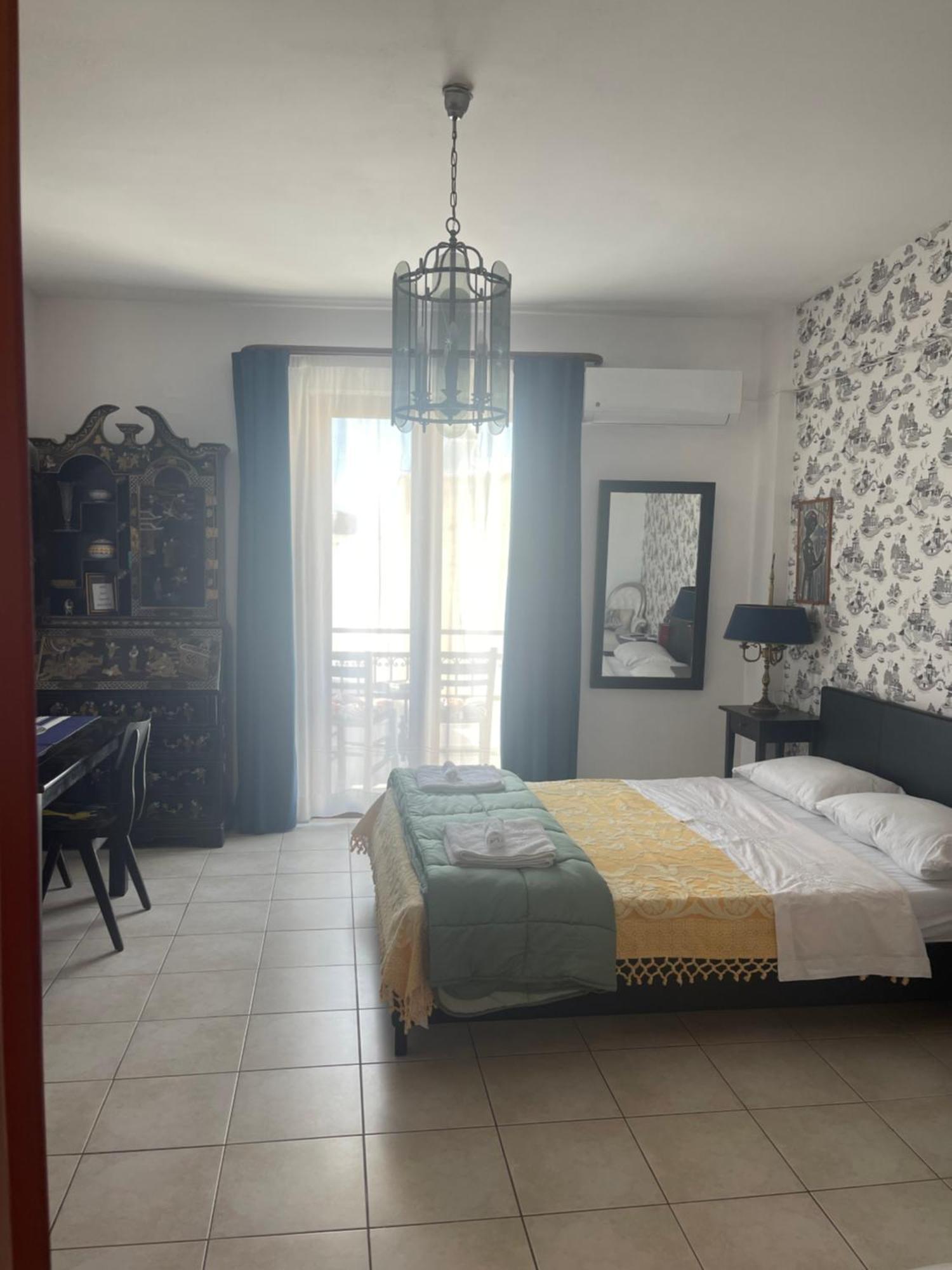 Retire Flat In The Heart Of City كاندية المظهر الخارجي الصورة